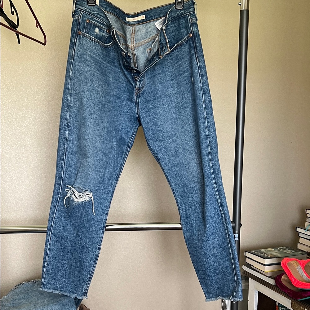 Levi's Blue Distressed Women Jeans